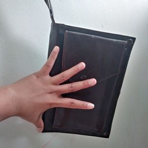 Mens leather pouch